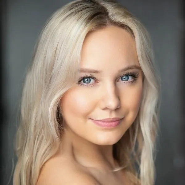 SOPHIE CAMERON